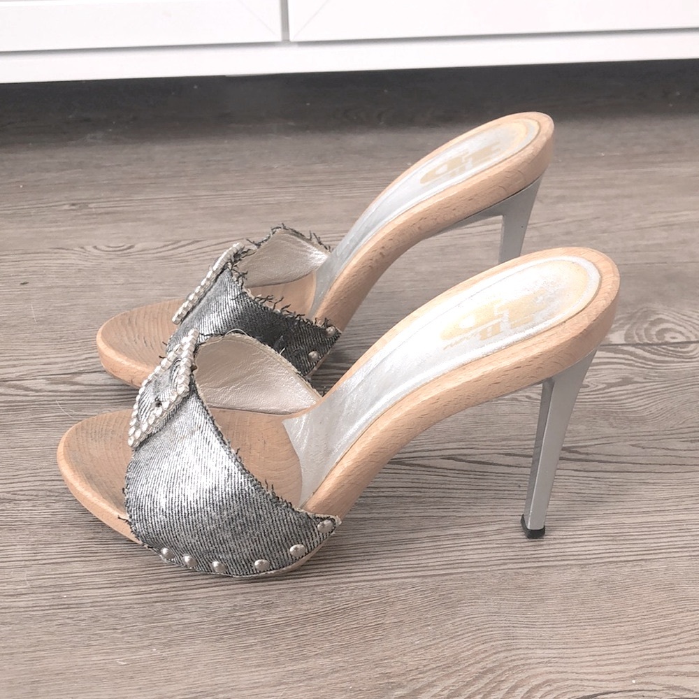 BROWNS iD Metallic Denim Cubic Zirconia Heels, 40